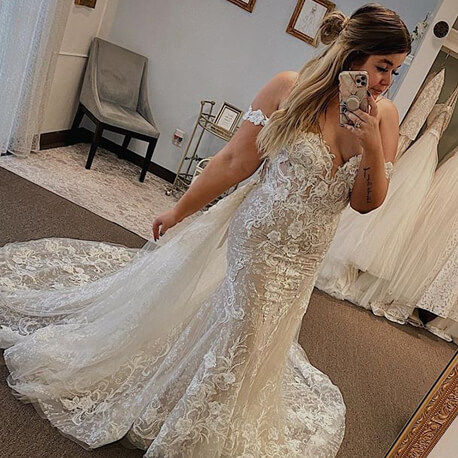 WHAT IS A TRUNK SHOW?